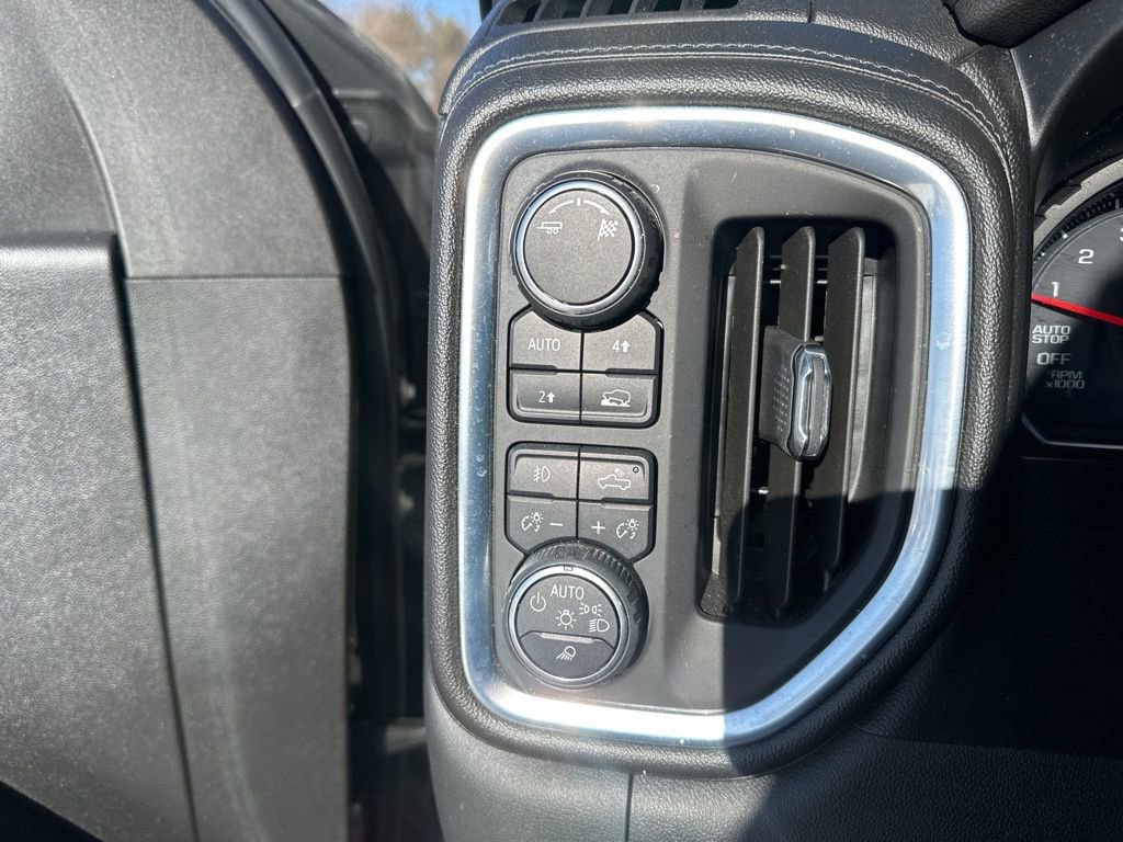 Used 2019 Chevrolet Silverado 1500 LTZ w/ LTZ Plus Package AWD/4WD image 21