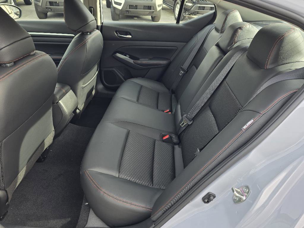 Certified 2025 Nissan Altima 2.5 SR image 10