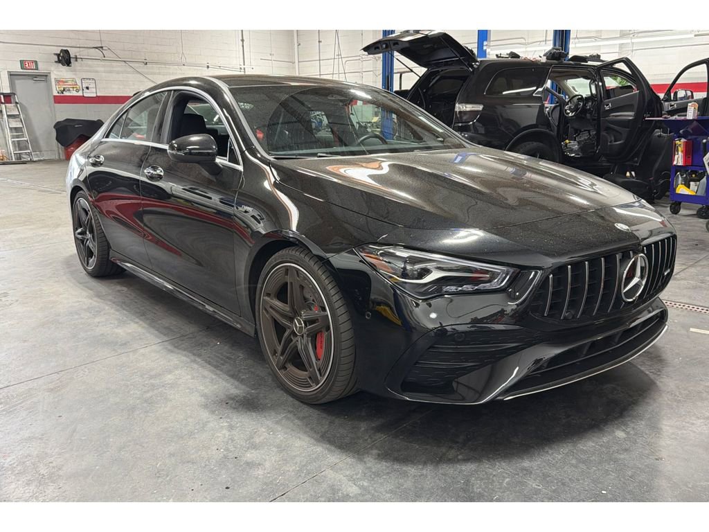Used 2025 Mercedes-Benz CLA 35 AMG 4MATIC image 2