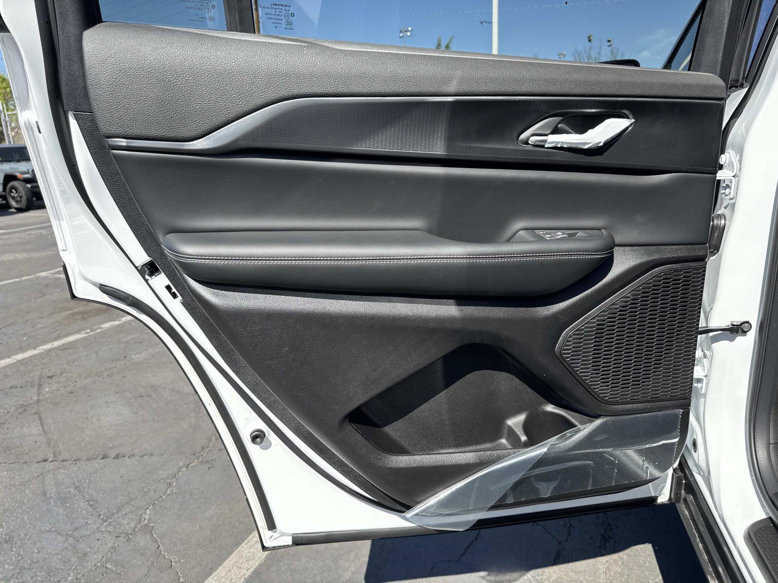 New 2026 Jeep Grand Cherokee L Laredo image 26