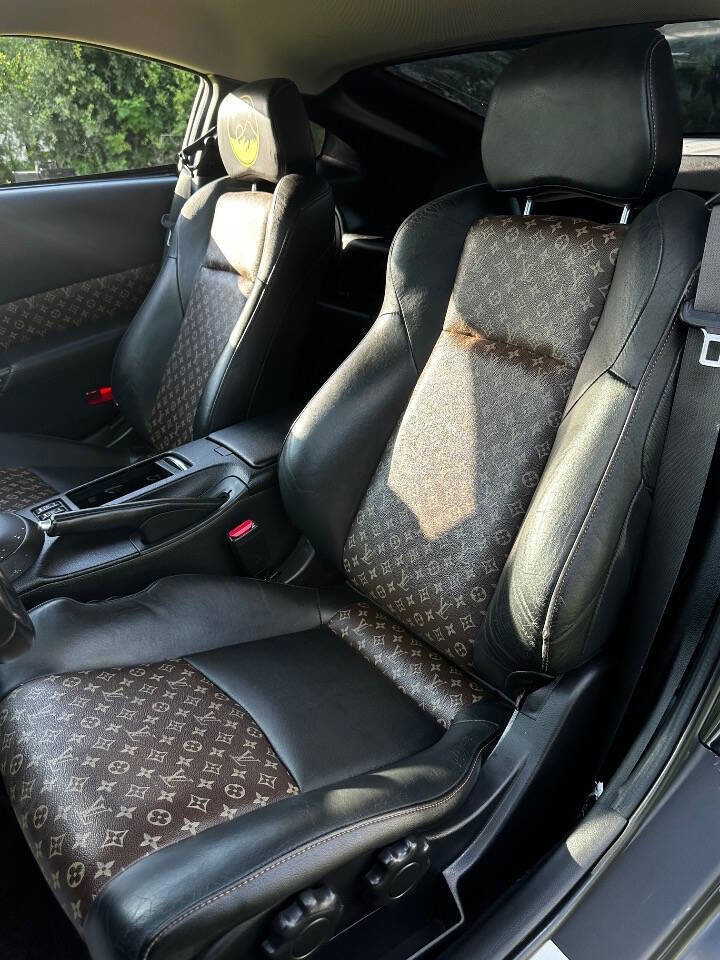 Used 2006 Nissan 350Z Touring w/ (N93) Cargo Convenience Pkg image 10