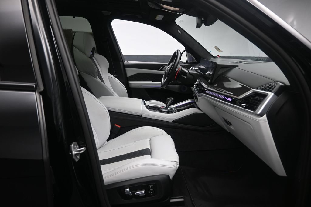 Used 2024 BMW X5 M Competition w/ Executive Package AWD/4WD image 30