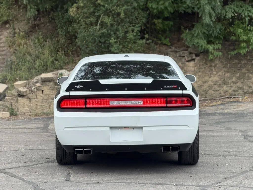 Used 2012 Dodge Challenger SRT8 RWD image 6