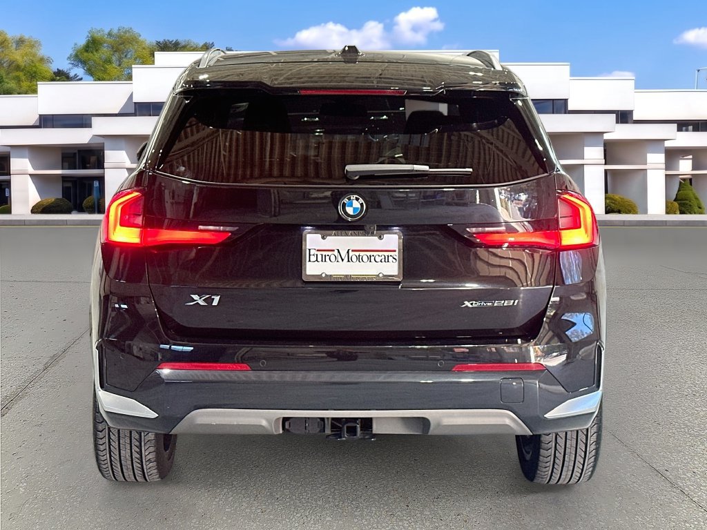 Used 2023 BMW X1 xDrive28i w/ Convenience Package AWD/4WD image 6