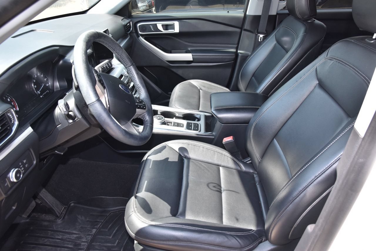 Used 2020 Ford Explorer XLT w/ Equipment Group 202A RWD image 9