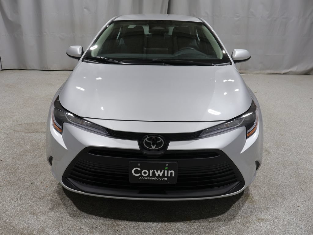 Used 2026 Toyota Corolla LE FWD image 7