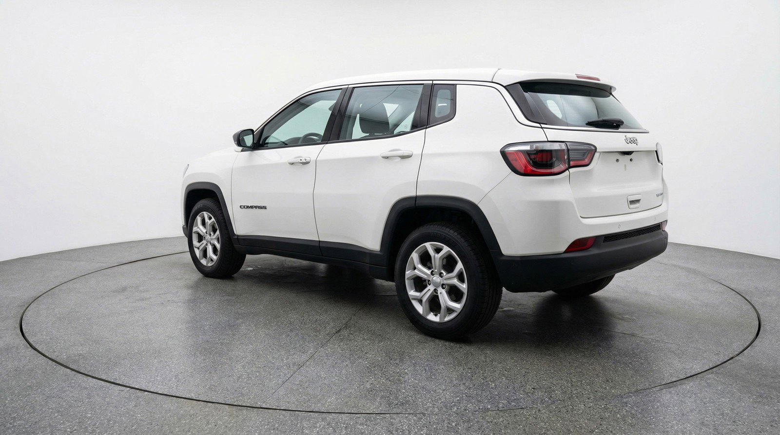 Used 2025 Jeep Compass Latitude AWD/4WD image 6