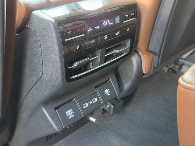 Used 2022 Acura MDX w/ Advance Package AWD/4WD image 15