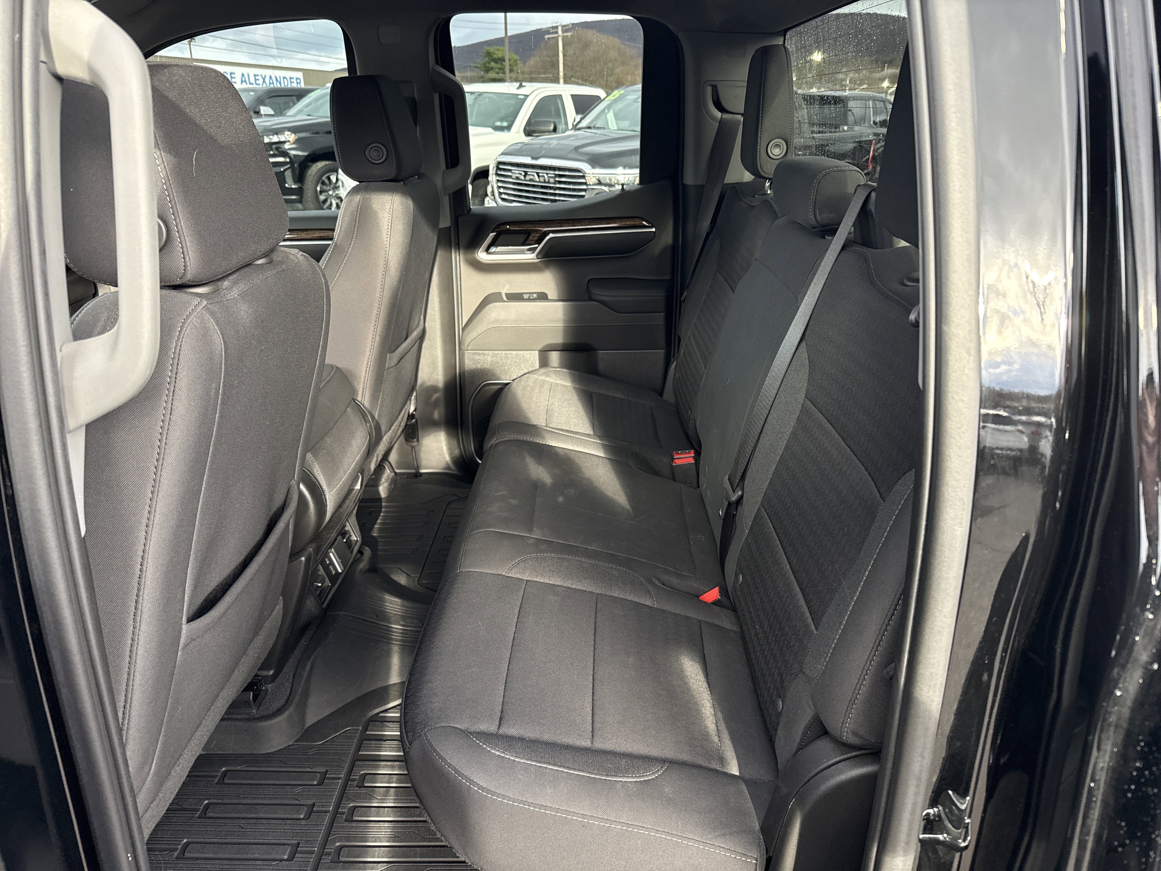 Used 2023 GMC Sierra 1500 Elevation image 13