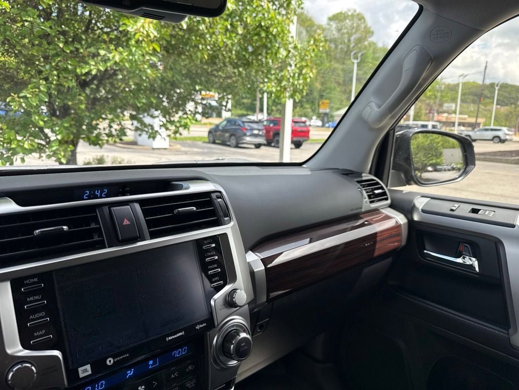 Used 2023 Toyota 4Runner Limited AWD/4WD image 6