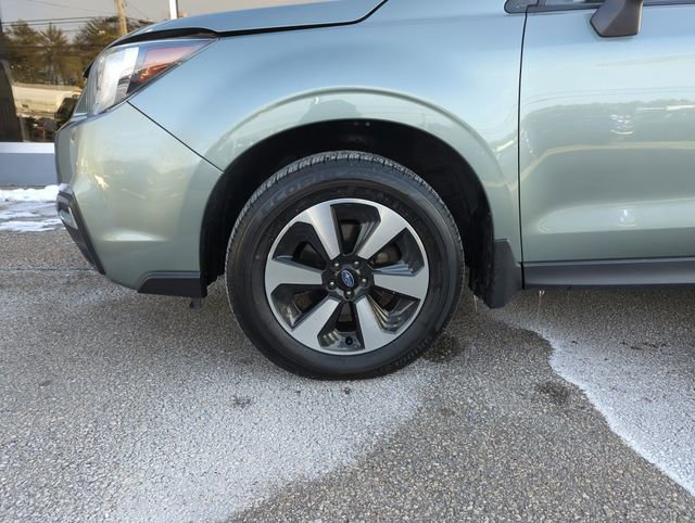 Used 2017 Subaru Forester 2.5i Premium w/ All-Weather Package image 31