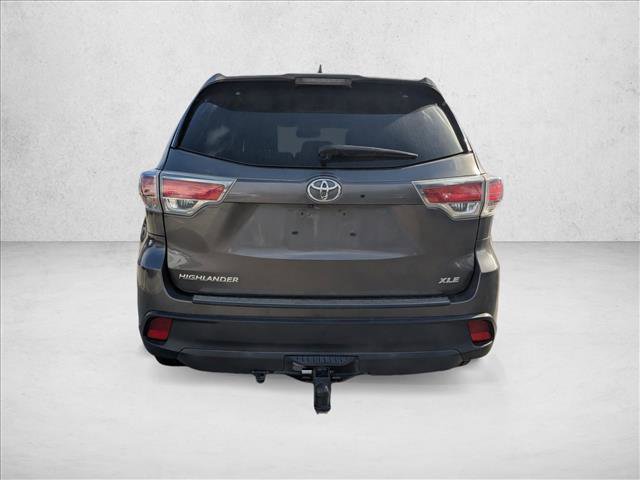 Used 2015 Toyota Highlander XLE image 5