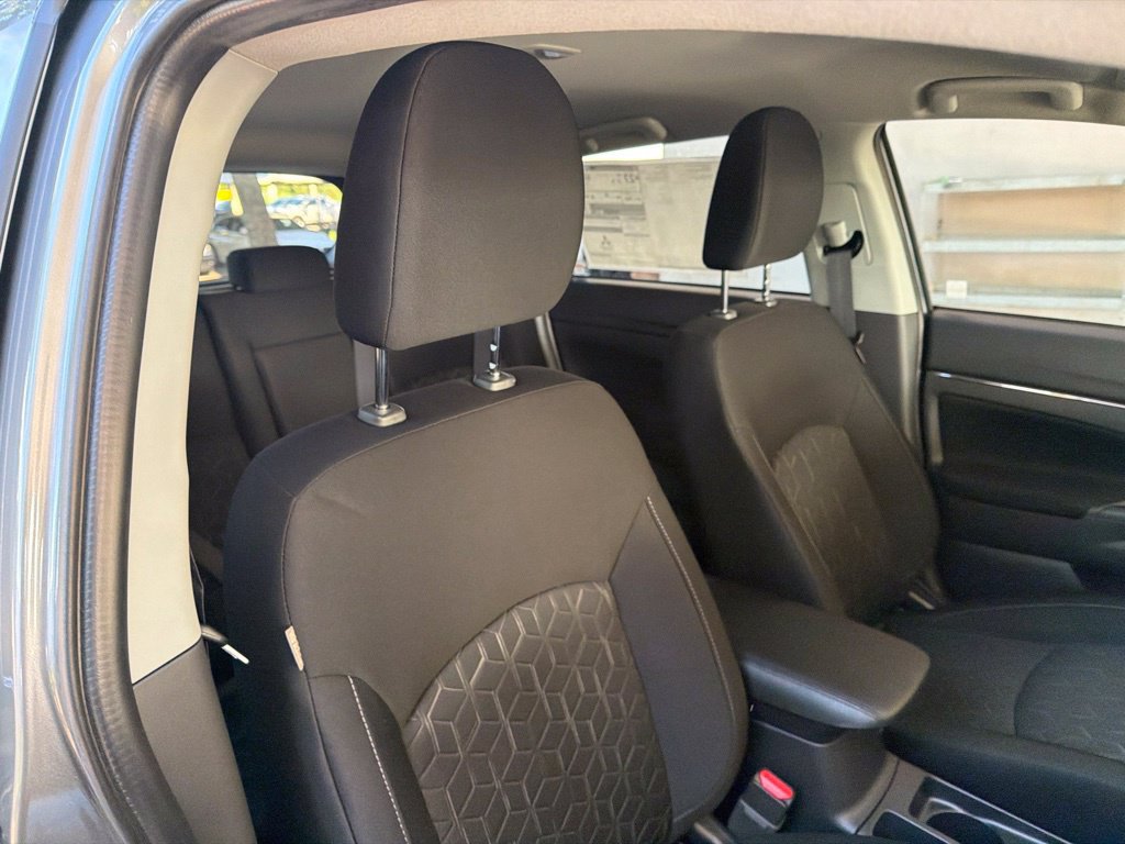 New 2027 Mitsubishi Outlander Sport ES FWD image 15