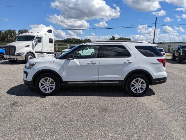 Used 2019 Ford Explorer XLT w/ Equipment Group 202A AWD/4WD image 7