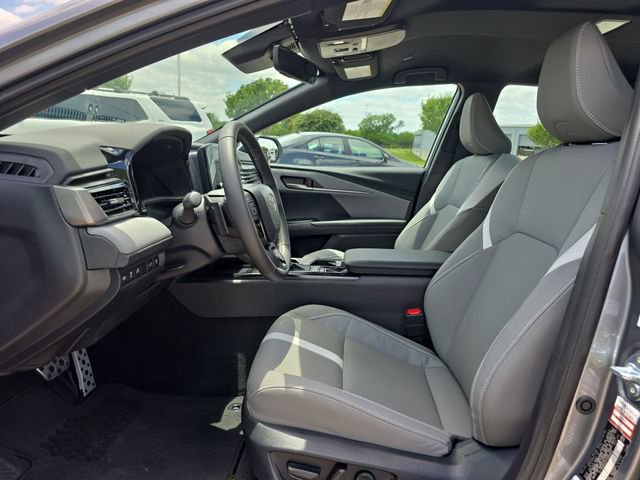 Used 2026 Toyota Camry SE w/ Convenience Package FWD image 15