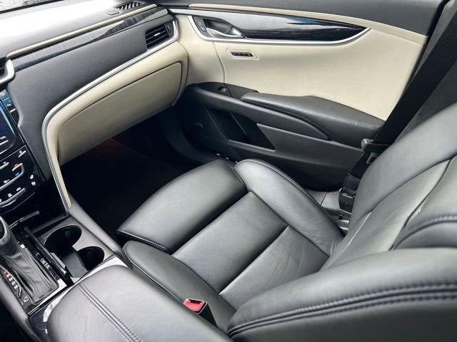 Used 2014 Cadillac XTS Platinum image 14