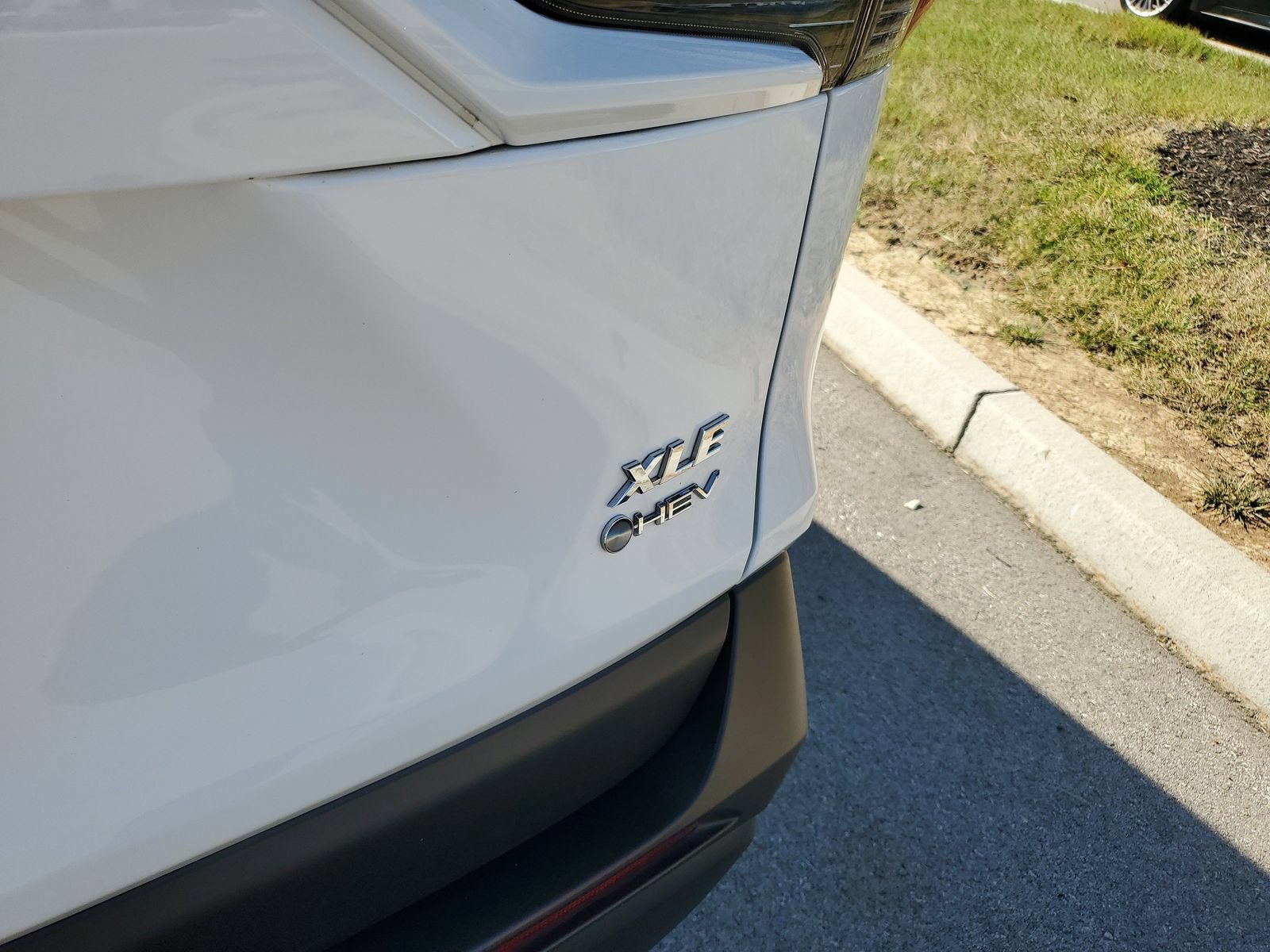 Certified 2025 Toyota RAV4 XLE AWD/4WD image 8
