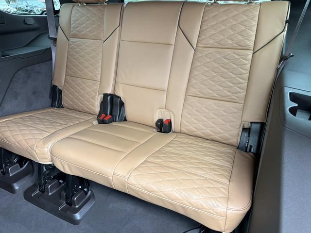 Used 2024 Cadillac Escalade Sport w/ Touring Package AWD/4WD image 26