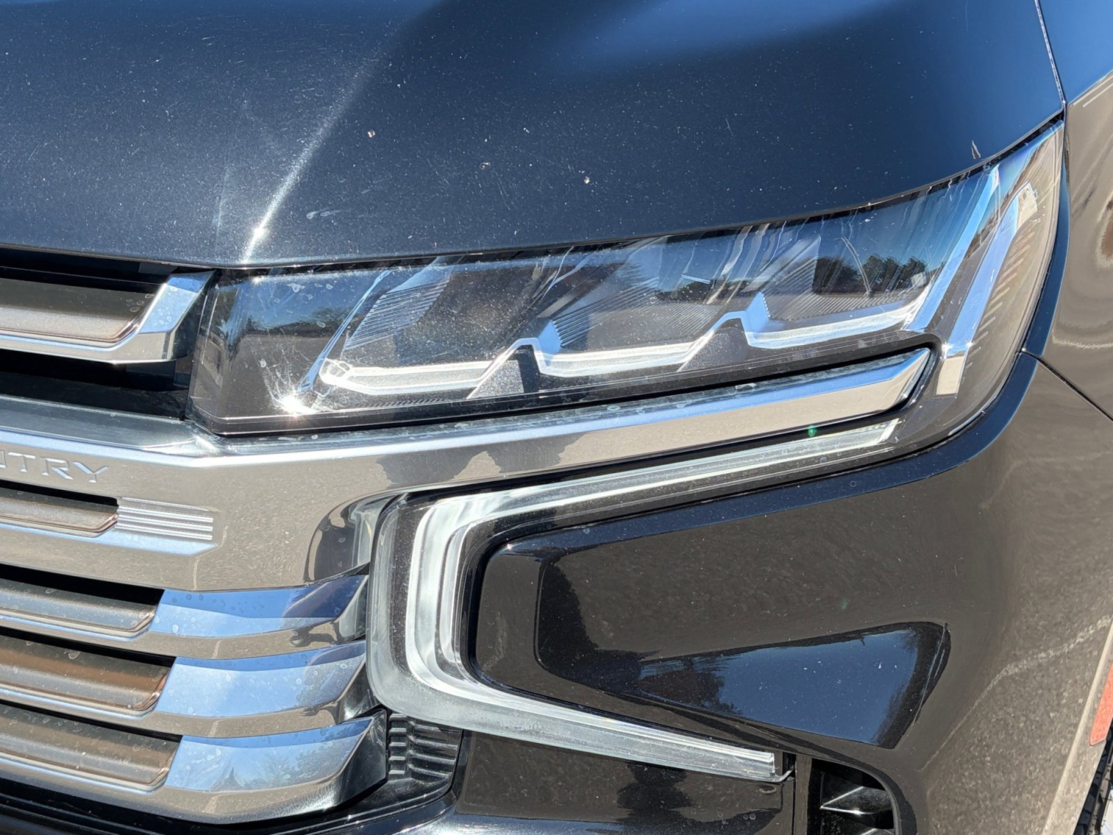 Used 2024 Chevrolet Tahoe High Country image 12