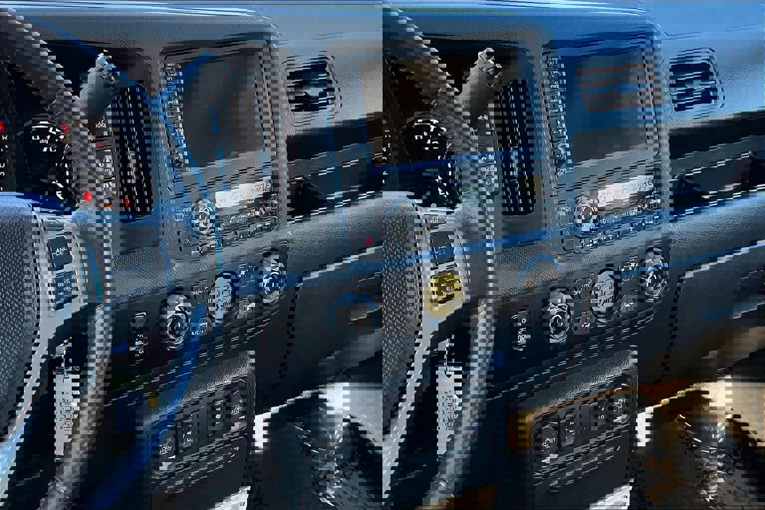 Used 2014 Honda Ridgeline SE image 6