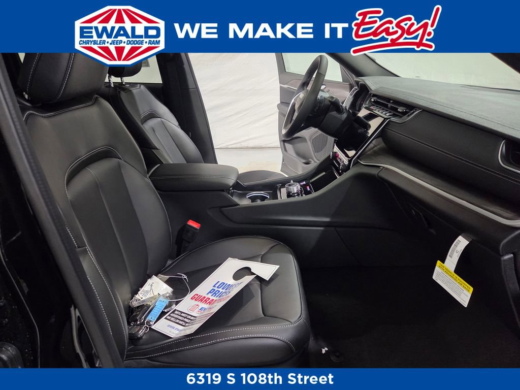 New 2025 Jeep Grand Cherokee Limited image 11