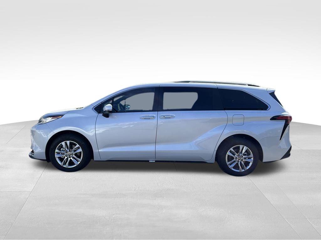 New 2026 Toyota Sienna Limited AWD/4WD image 2