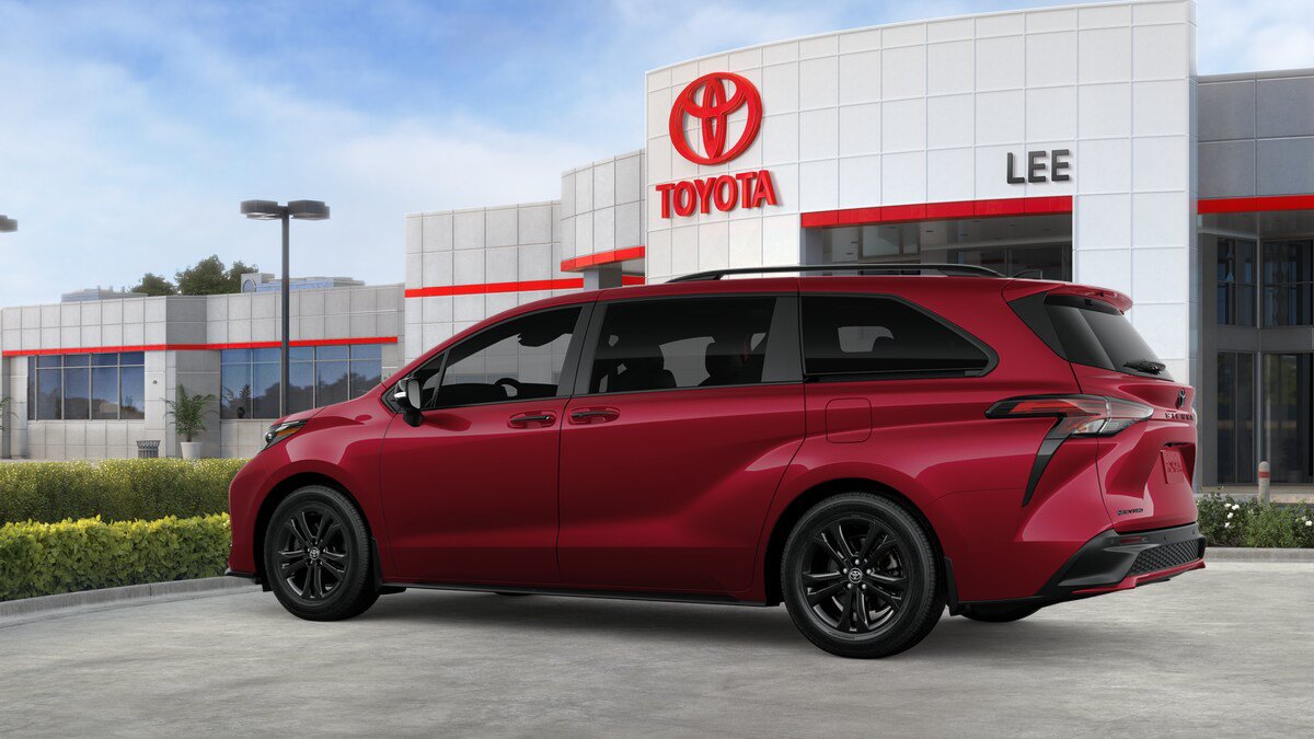 New 2026 Toyota Sienna XSE AWD/4WD image 5