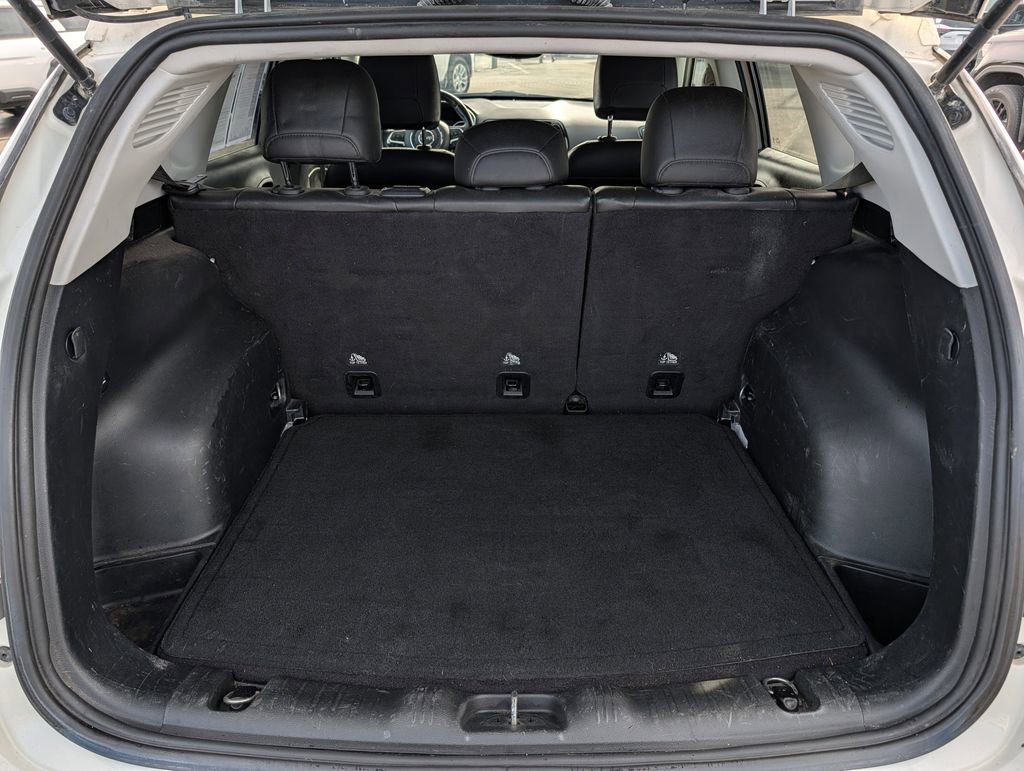 Used 2019 Jeep Compass Limited image 18