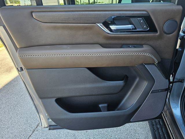 New 2026 GMC Yukon XL Denali Ultimate AWD/4WD image 23