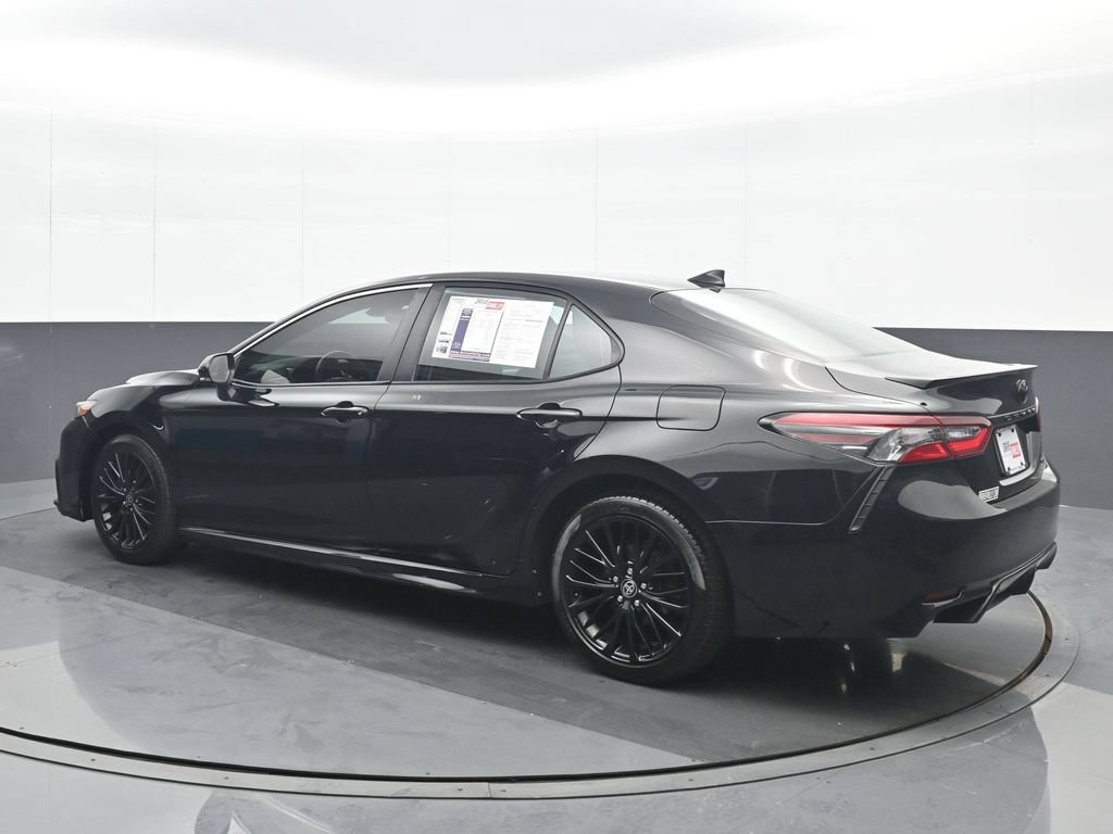 Used 2022 Toyota Camry SE AWD/4WD image 4