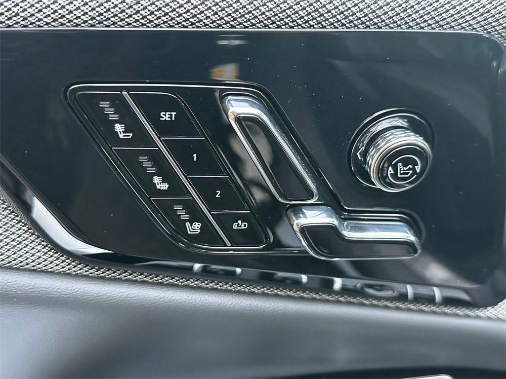 New 2026 Cadillac Optiq Sport 2 image 22