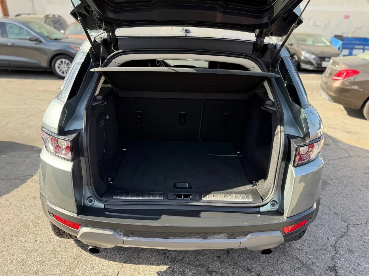 Used 2015 Land Rover Range Rover Evoque Pure image 24