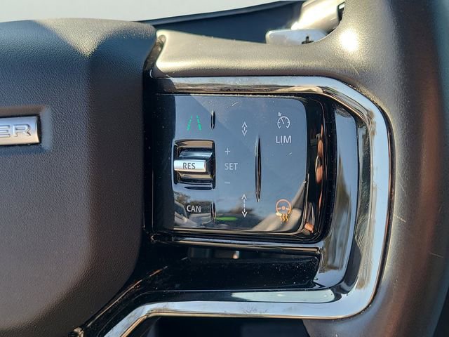 Used 2024 Land Rover Range Rover Evoque S image 29