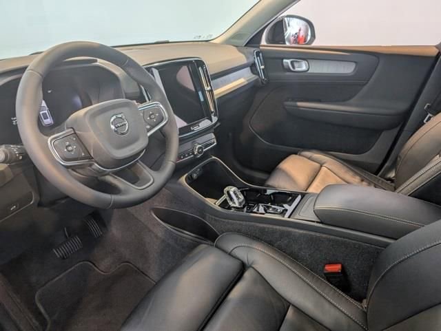 Used 2023 Volvo XC40 B5 Plus w/ Driver Assist Package image 14