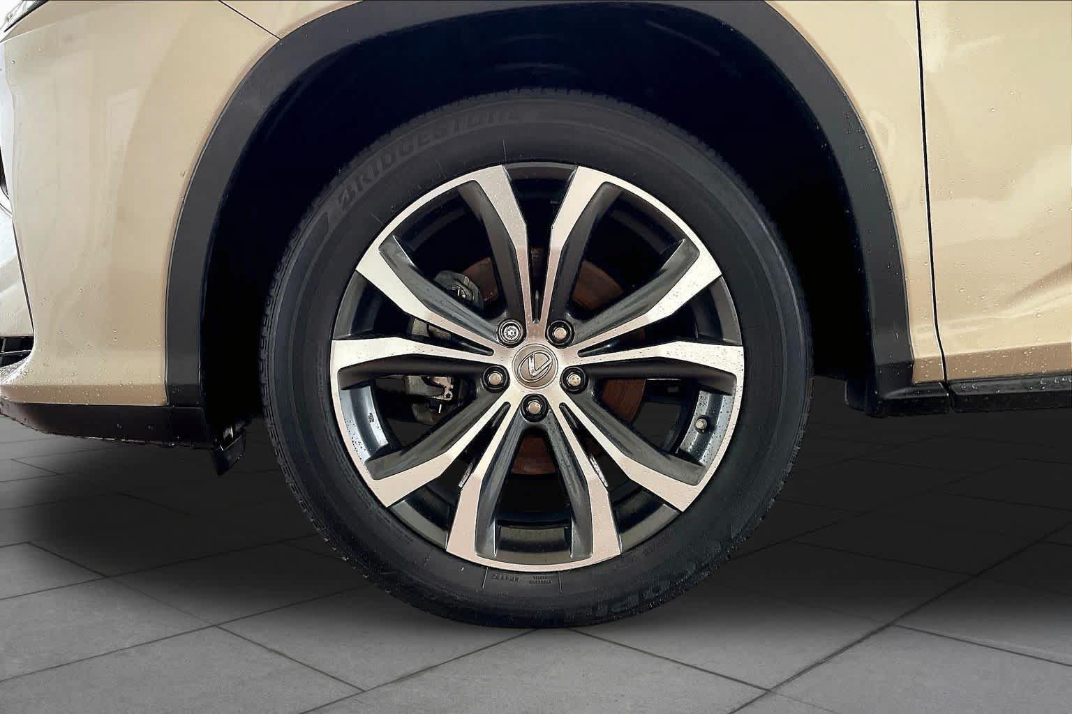 Used 2017 Lexus RX 350 FWD w/ Premium Package image 9