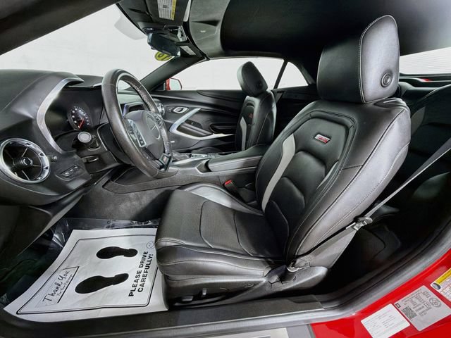 Used 2018 Chevrolet Camaro SS RWD image 21