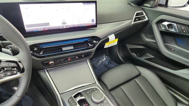 Used 2025 BMW 230i xDrive Coupe image 39