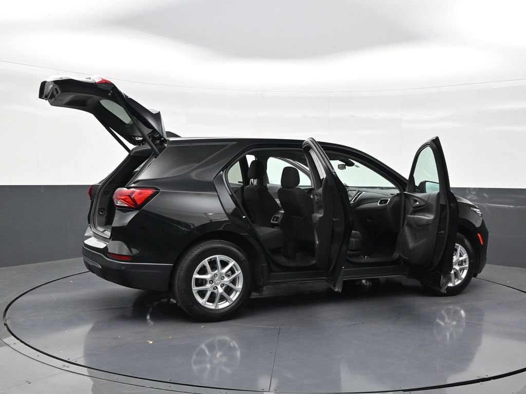 Used 2024 Chevrolet Equinox LT FWD image 29
