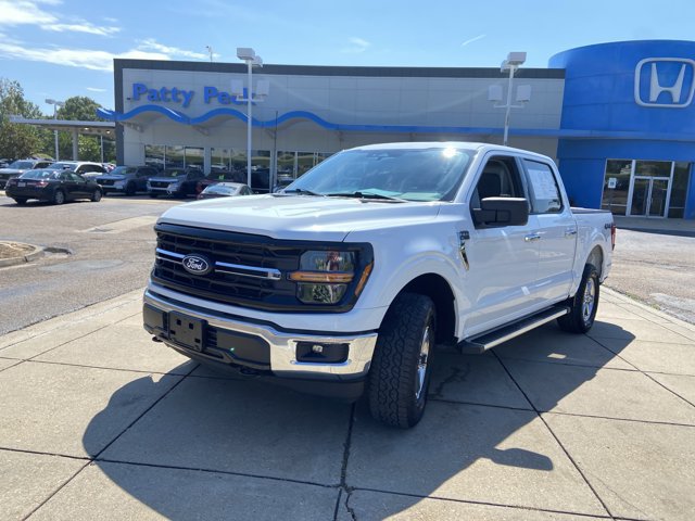 Used 2025 Ford F150 XLT w/ Equipment Group 301A Standard AWD/4WD image 4