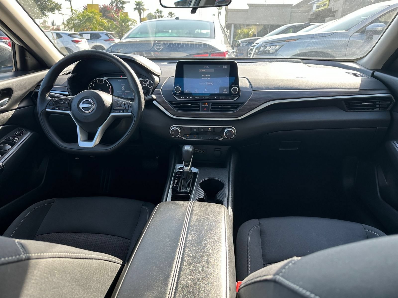 Used 2025 Nissan Altima 2.5 SV FWD image 32