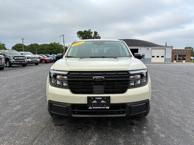 Used 2024 Ford Maverick Lariat w/ Black Appearance Package FWD image 9