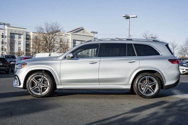 Certified 2025 Mercedes-Benz GLS 450 4MATIC image 4