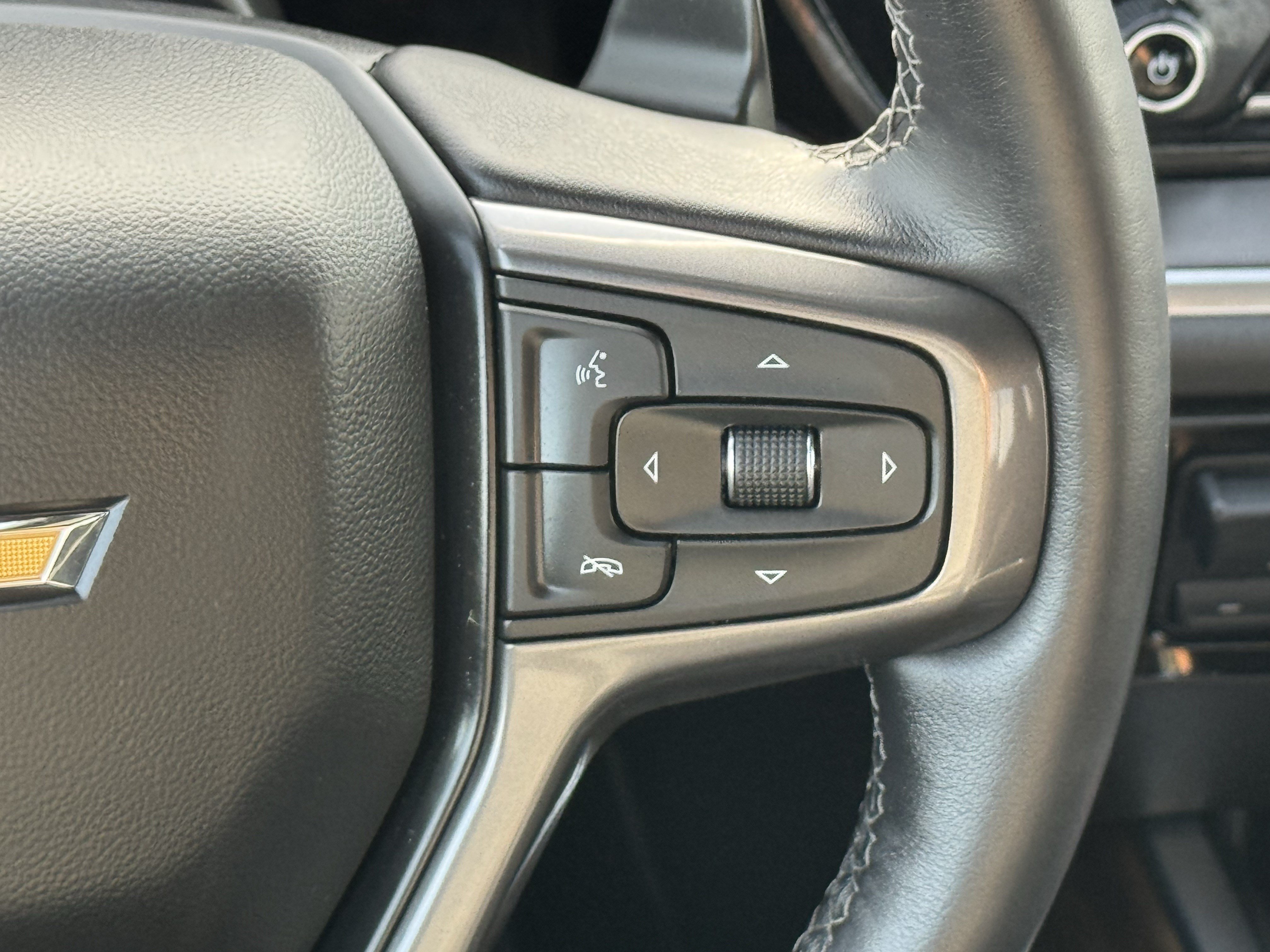 Used 2025 Chevrolet Silverado 1500 High Country w/ High Country Premium Package AWD/4WD image 14