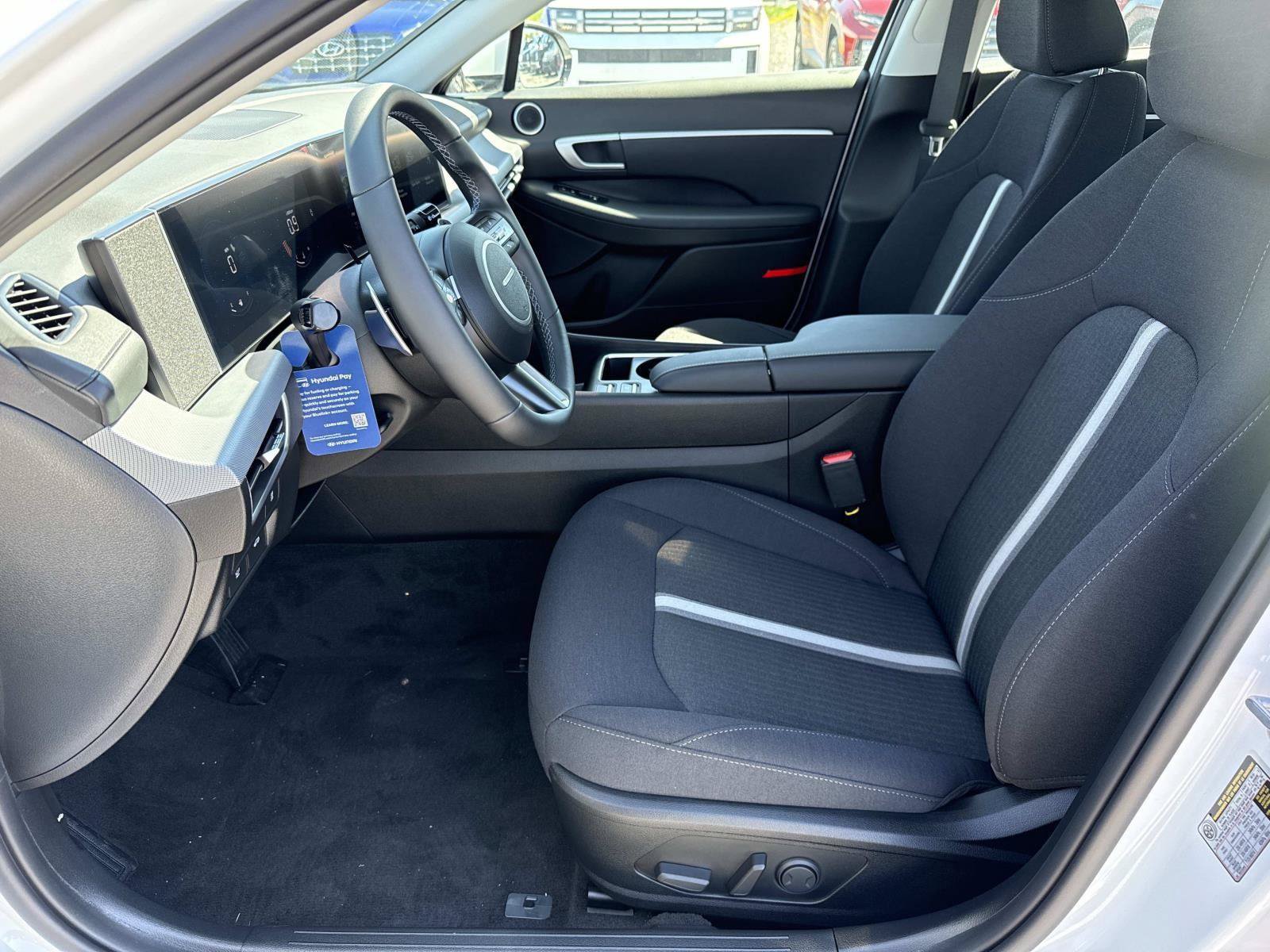 New 2026 Hyundai Sonata SEL FWD image 9