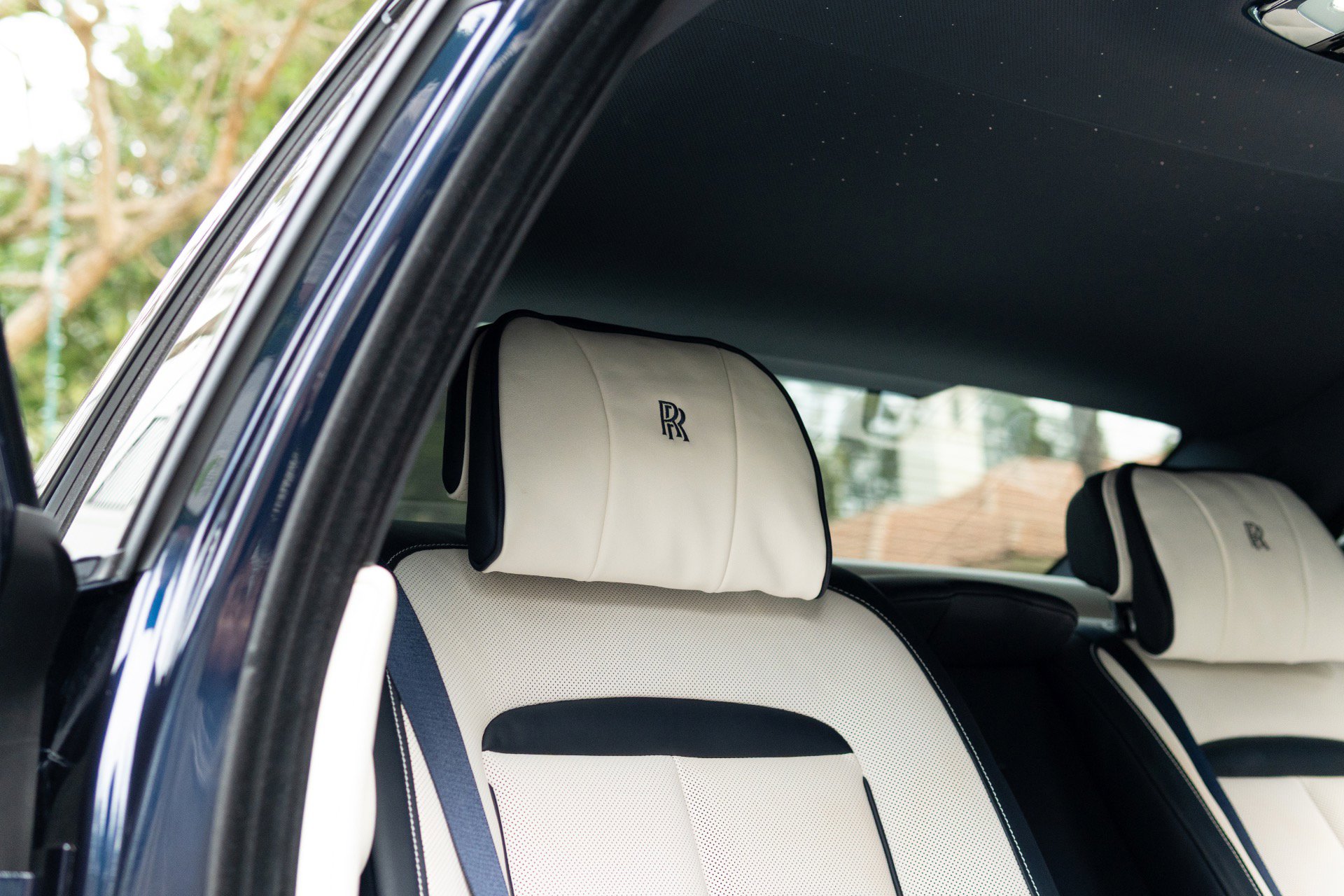 Used 2023 Rolls-Royce Ghost Black Badge w/ Black Badge Ghost Package image 71