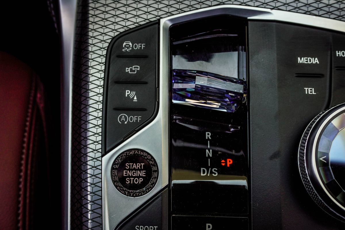 Used 2025 BMW M440i Coupe w/ Premium Package image 22