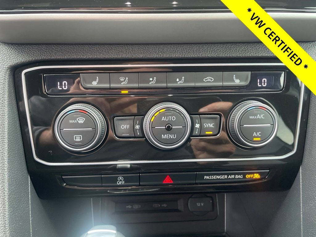 Certified 2022 Volkswagen Atlas Cross Sport SE w/ Panoramic Sunroof Package AWD/4WD image 23