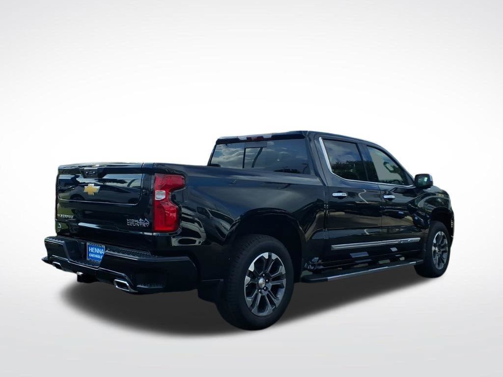 New 2026 Chevrolet Silverado 1500 High Country w/ Technology Package RWD image 3