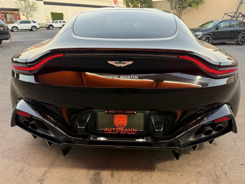 Used 2020 Aston Martin V8 Vantage Coupe RWD image 11
