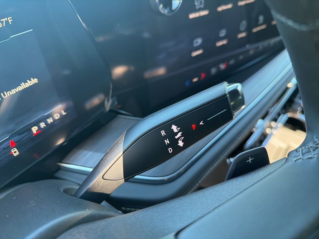 New 2026 Chevrolet Suburban Premier image 9